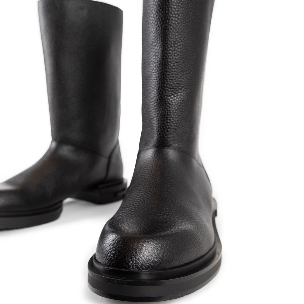 Fendi Black Calfskin Boots