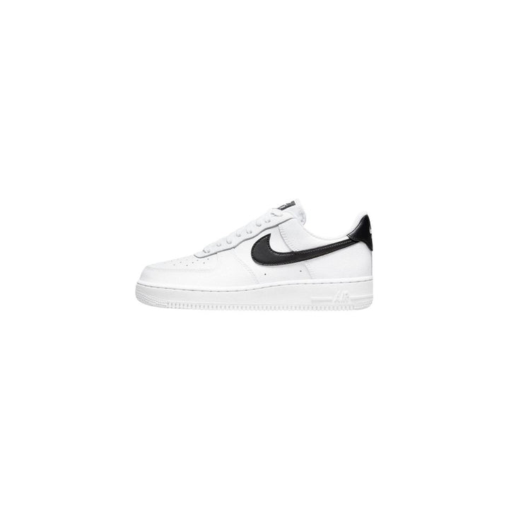 Nike Black And White Leather Low Top Sneakers