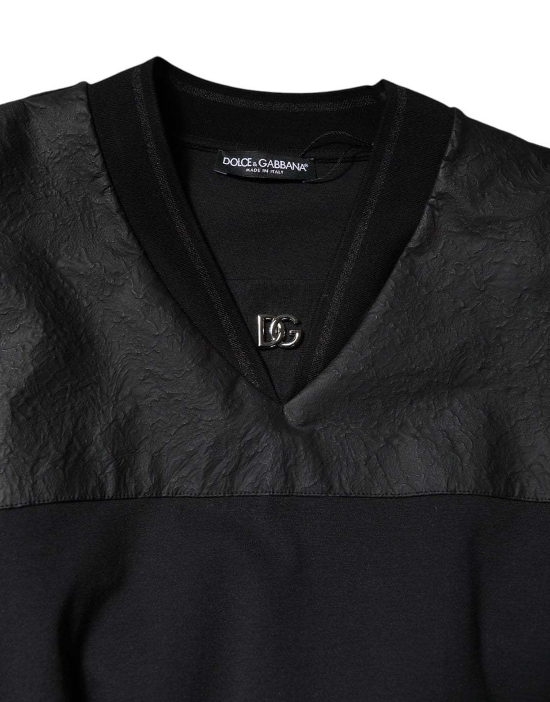 Black Cotton Short Sleeves V-neck T-shirt