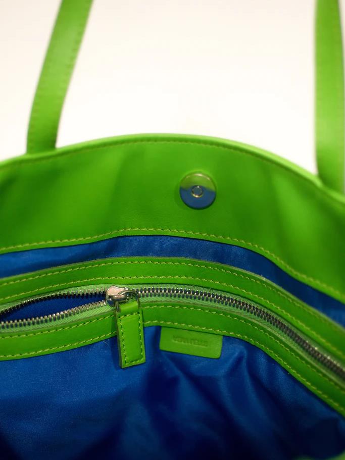 LA ROSE leather tote bag ivory-13