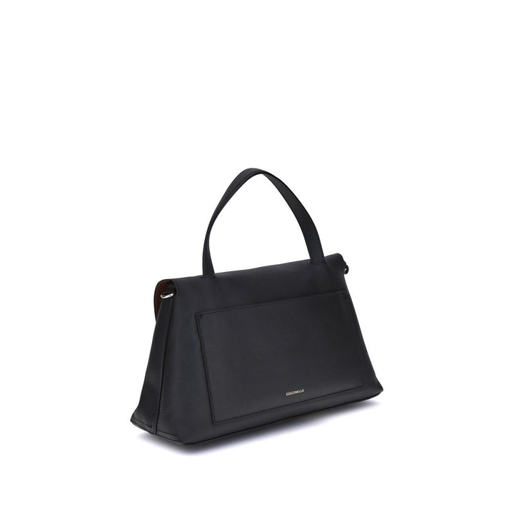 Nikla medium Shoulder Bag