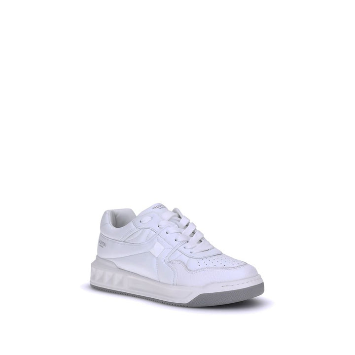 One Stud Low-Top Sneakers