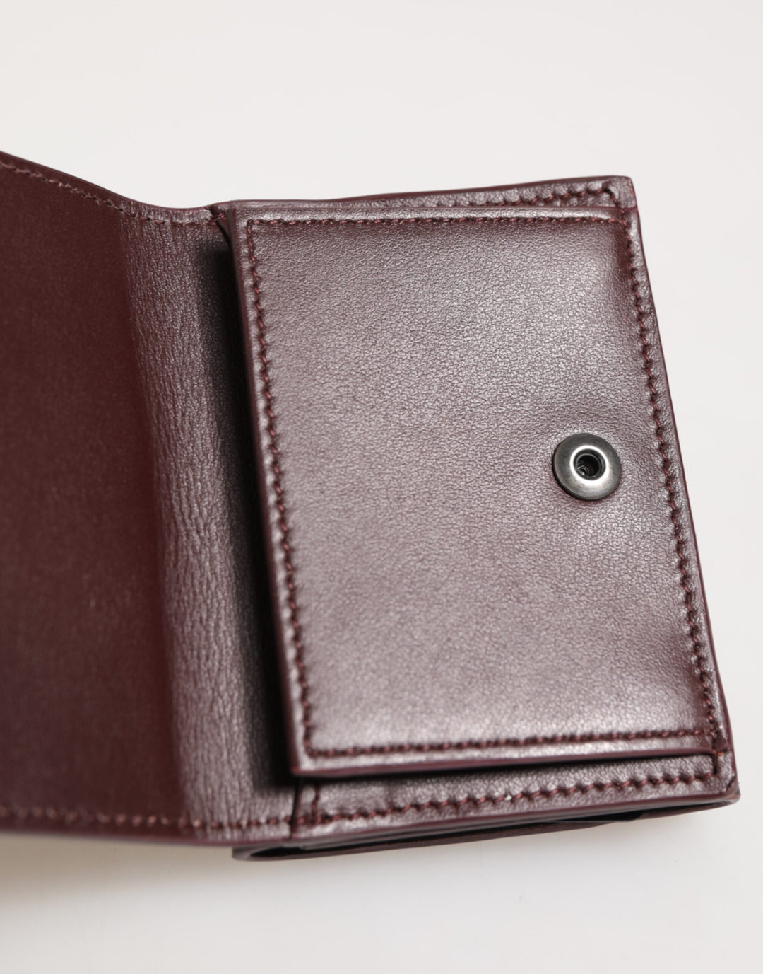 Leather Embossed Logo Trifold Men Card Holder Dark Brown