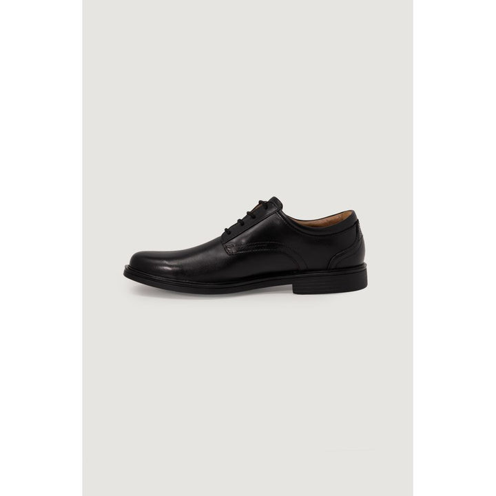 Clarks Black Leather Oxfords And Derby