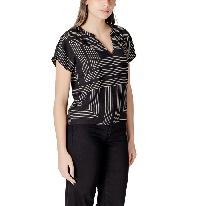 Jacqueline De Yong Black Viscose T-Shirt