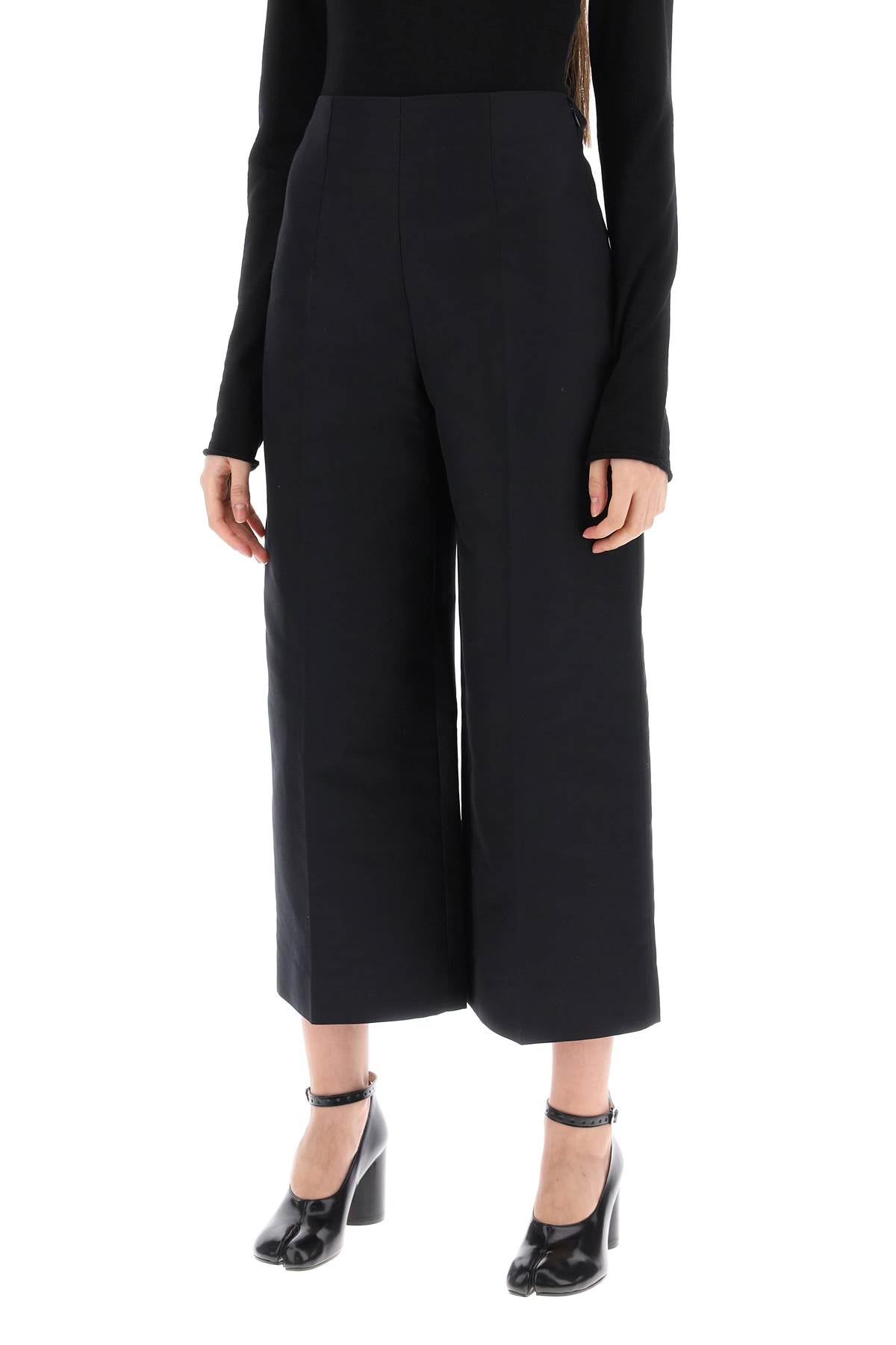 wide-legged cropped pants with flared-3