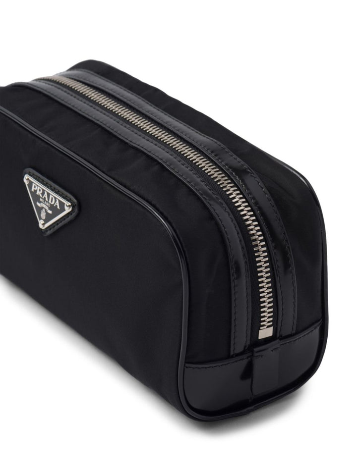 logo-plaque zipped wash bag-4