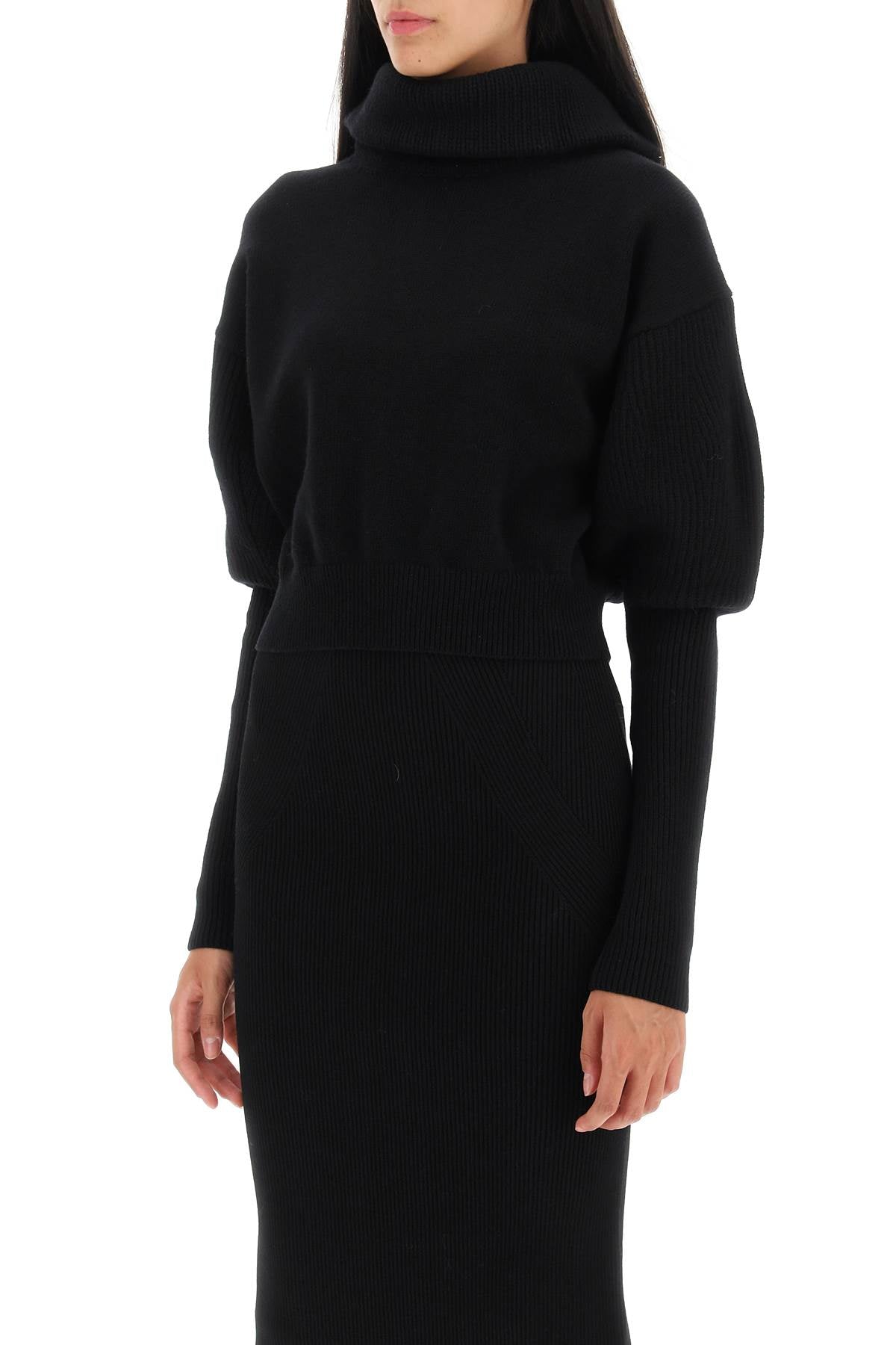 Alexander mcqueen cropped funnel-neck sweater in wool and cashmere-3